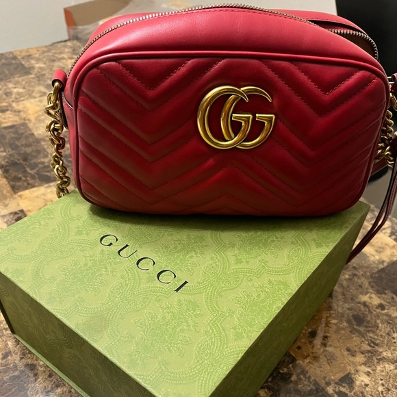 Authentic Gucci Purse - Picture 5 of 5